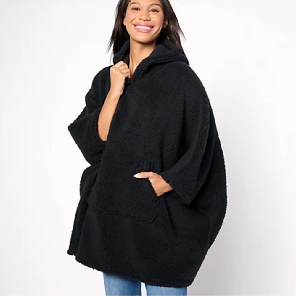 MUK LUKS Sherpa Hooded Pop‎ Over solid black